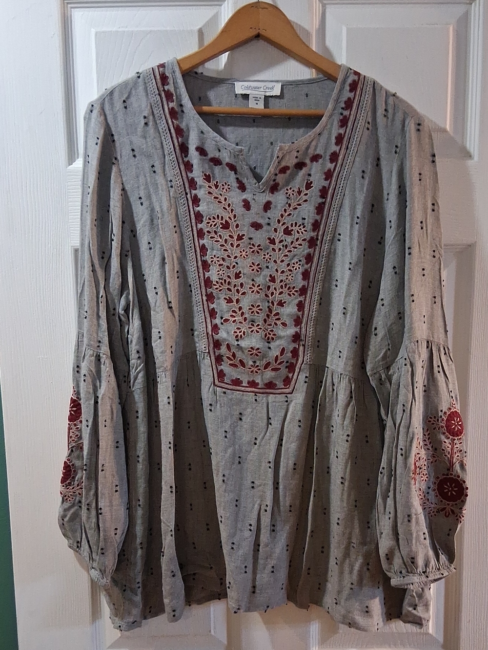 Coldwater Creek Gray Tunic with Burgundy Floral Embroidery